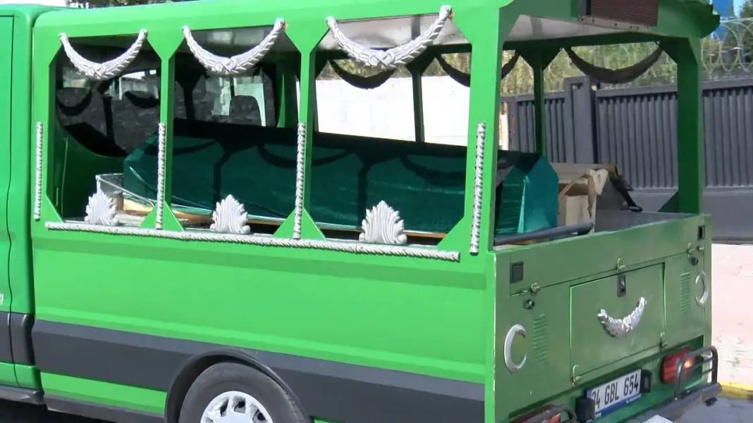 Antalyalı Sıla Ahsen İstanbul'da Pencereden Düşüp Öldü 3